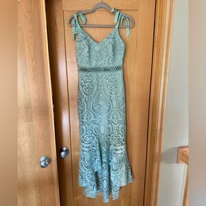 Lulu's Lace Midi Dress in Soft Blue